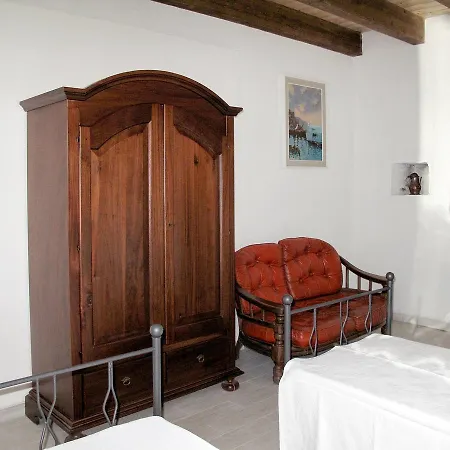 بيت للعطل Locazione Turistica Casa Giulia أوجيبيو