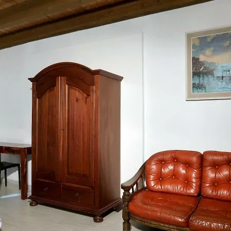 Locazione Turistica Casa Giulia أوجيبيو