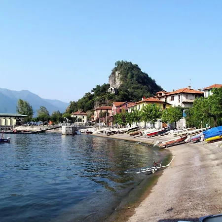بيت للعطل Locazione Turistica Casa Giulia أوجيبيو